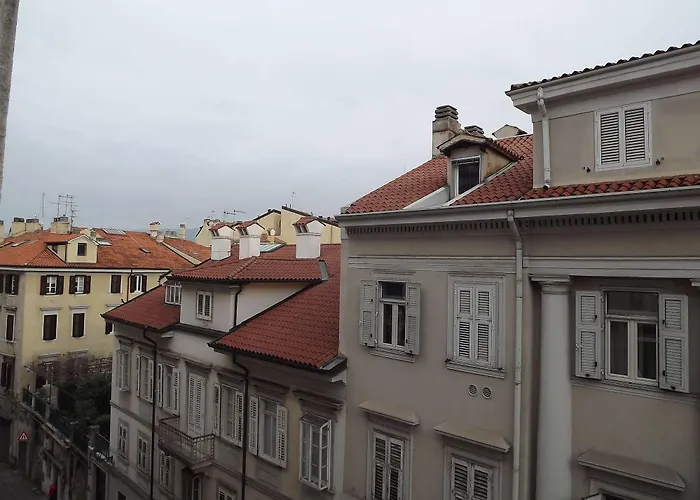 Gens Julia Bed and Breakfast 4*