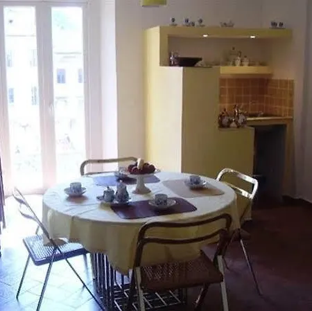 Gens Julia Bed & Breakfast