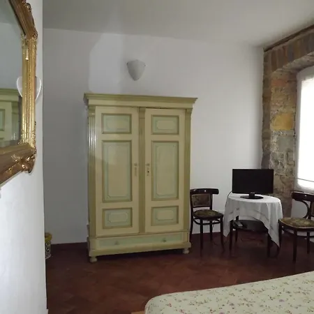 Gens Julia Bed and Breakfast Τεργέστη
